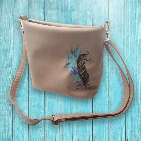 Hauchzarte Feder Stickdatei - StickZebra