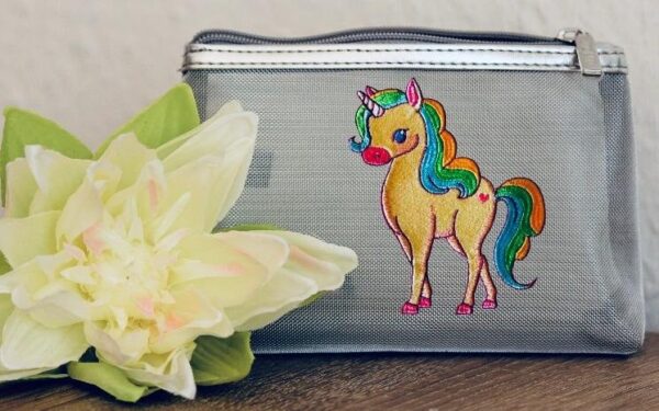 Einhorn mit Herz [Digital] – Bild 2