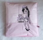 Süßes Mädchen auf Schaukel [Digital] – Bild 2