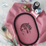 Zauberhafte Frau im Doodle Stil [Digital] – Bild 2