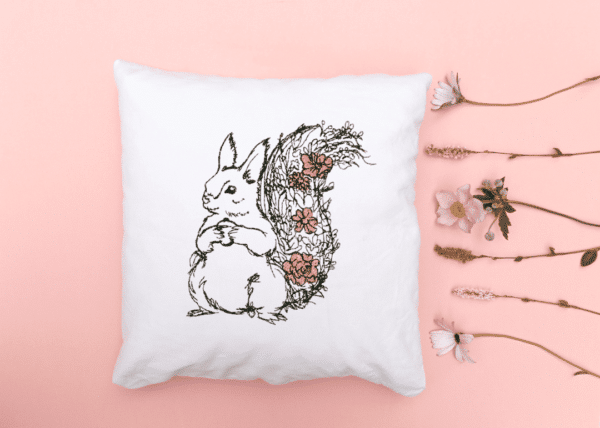 Zauberhaftes Eichhörnchen im Doodle Stil [Digital] – Bild 2