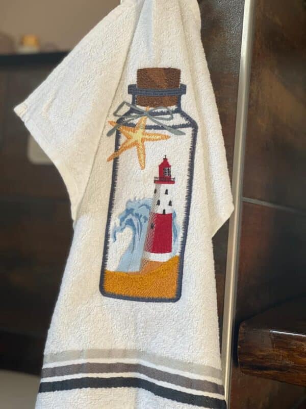 Leuchtturm im Maritimen Design [Digital] – Bild 2