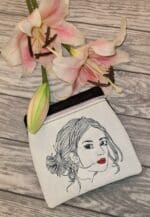 Doodle-Stil Frau Stickdatei: Verspieltes Design für kreative Stickprojekte und einzigartige Dekorationen [Digital] – Bild 2