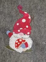 Gnom mit Pilz Stickdatei: Zauberhaftes Design für handgefertigte Stickprojekte [Digital] – Bild 3