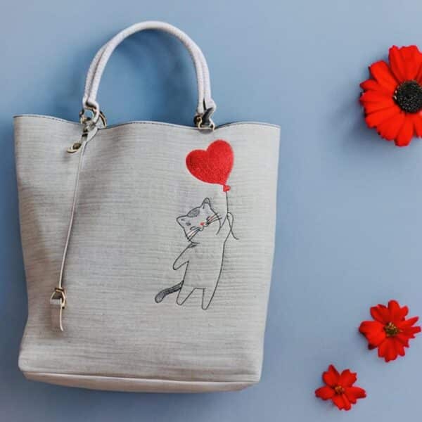 Katze mit Herzluftballon [Digital] – Bild 2