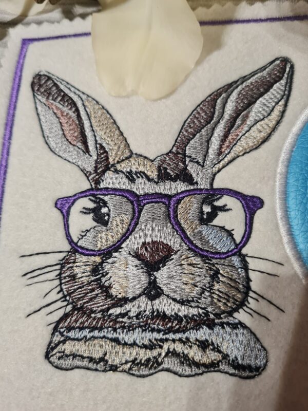 Niedlicher Hase mit Brille [Digital] – Bild 2