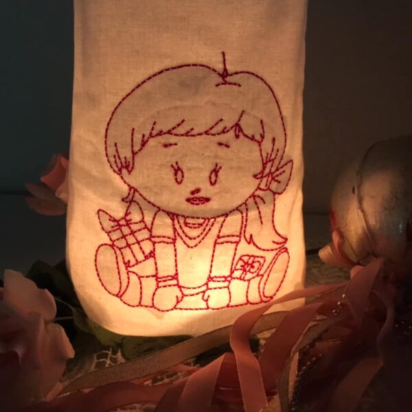 Süßes Mädchen mit Geschenken [Digital] – Bild 2