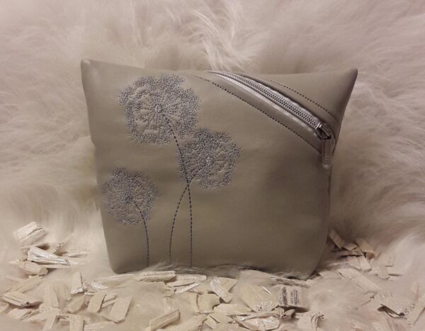 Schöne Pusteblume im Doodle Stil [Digital] – Bild 4