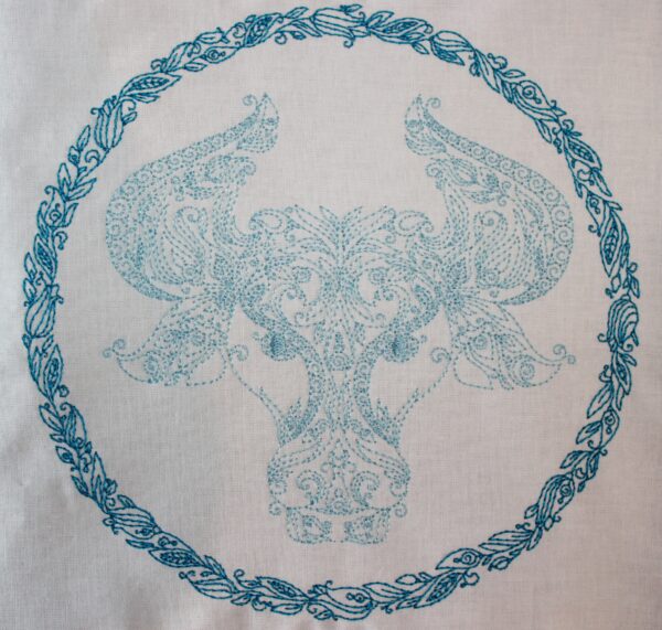 Elegantes Sternzeichen Stier im Doodle Stil Stickdatei [Digital] – Bild 2