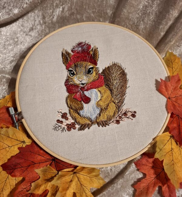 Niedliches Winter Eichhörnchen [Digital] – Bild 4