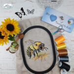 Traumhafte Biene auf der Blüte [Digital] – Bild 2