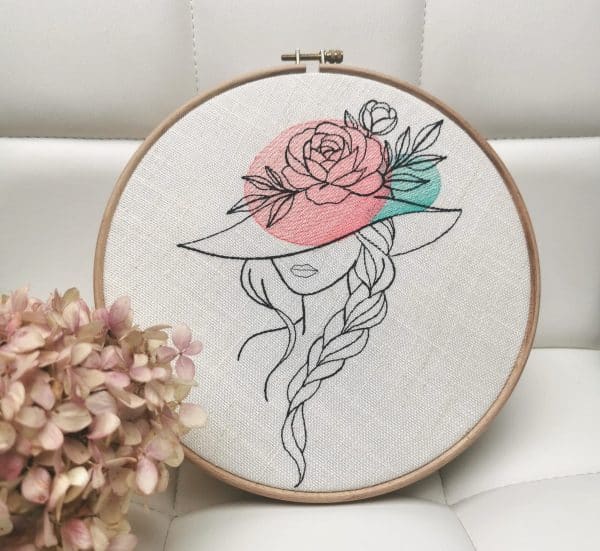 Frau Stickdatei, elegante Doodle Frau mit Rosen für deine Stickmaschine [Digital] – Bild 2