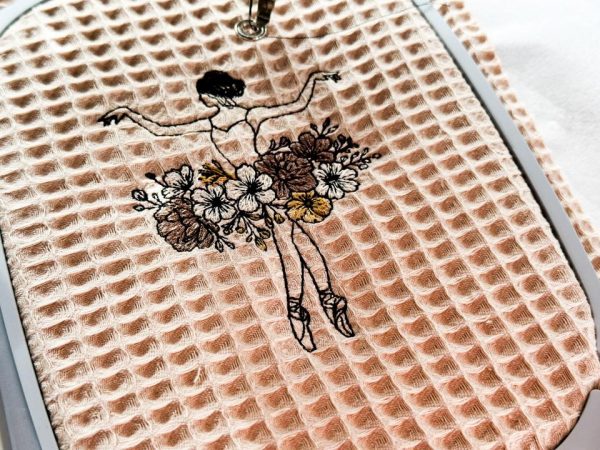 Ballerina Stickdatei, blumige Ballerina für deine Stickmaschine [Digital] – Bild 2
