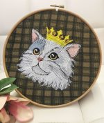 Katze Stickdatei, königliche Katze mit Krone für deine Stickmaschine [Digital] – Bild 2